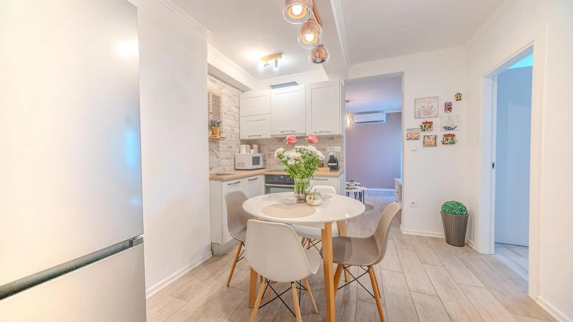 Split Apartment M&T
